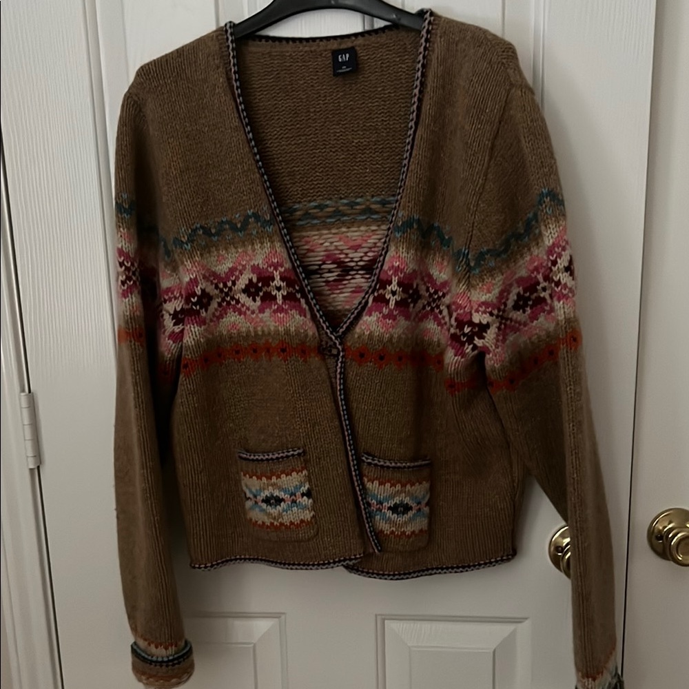 GAP Cardigan Sweater in Brown and Pink with V-Neck